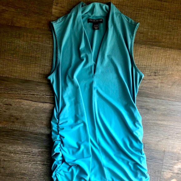 A Pea In The Pod Maternity Sleeveless Top - Picture 1 of 3